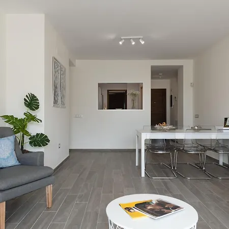 Homeforguest Flat With Large Terrace In Modern Residential Complex With Swimming Pool *