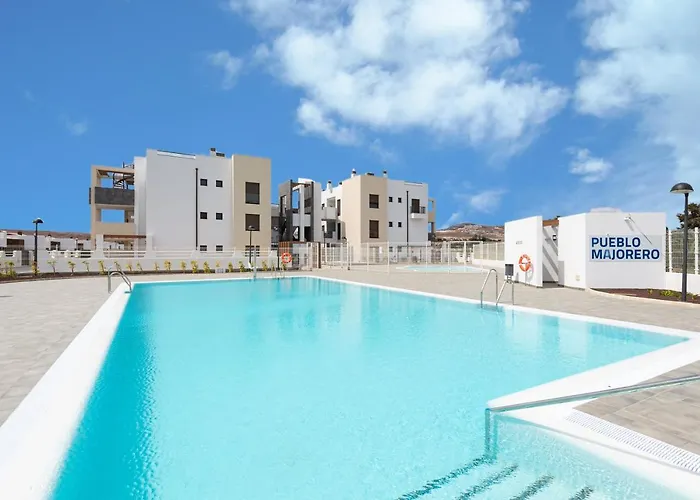 Homeforguest Flat With Large Terrace In Modern Residential Complex With Swimming Pool Apartment *