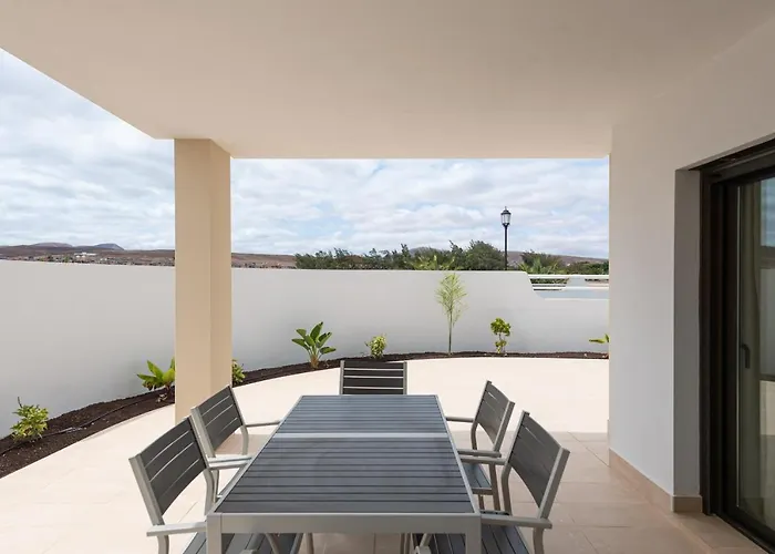 Apartment Homeforguest Flat With Large Terrace In Modern Residential Complex With Swimming Pool *